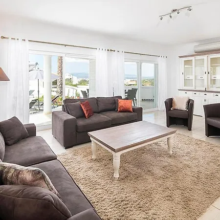 Ocean Blue Ocean Views Walk To Pool פראגודו