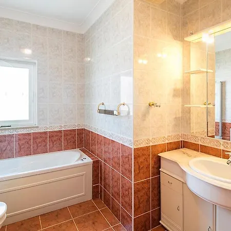 Ocean Blue Ocean Views Walk To Pool Villa