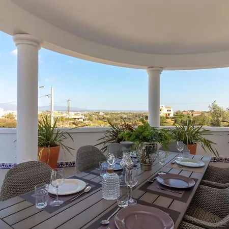 Ocean Blue Ocean Views Walk To Pool פראגודו