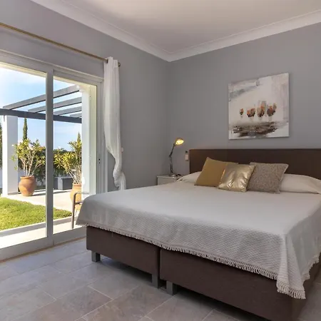 Villa Ocean Blue Ocean Views Walk To Pool Ferragudo (Faro)