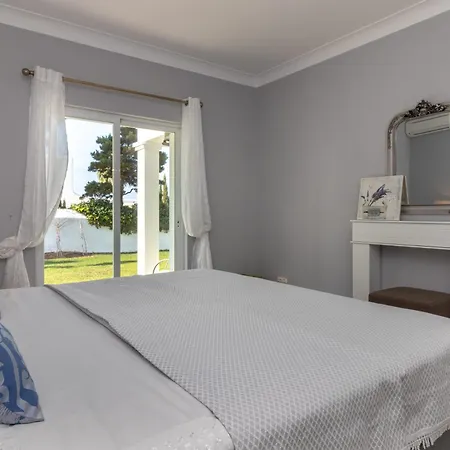 Villa Ocean Blue Ocean Views Walk To Pool