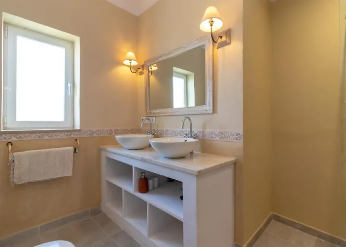 Ocean Blue Ocean Views Walk To Pool