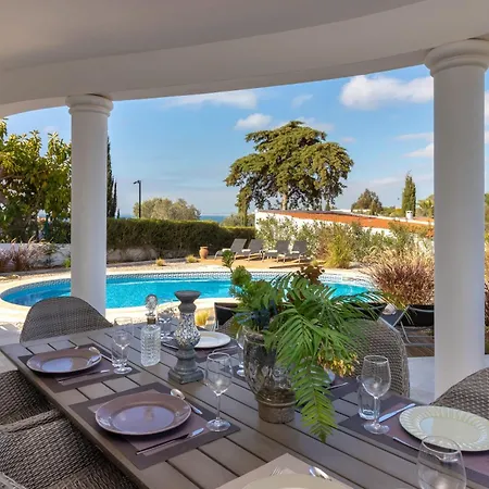 Villa Ocean Blue Ocean Views Walk To Pool