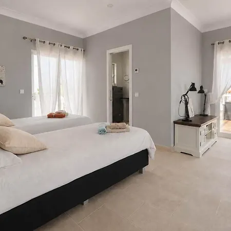 Villa Ocean Blue Ocean Views Walk To Pool *