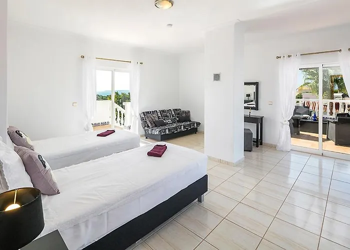 Ocean Blue Ocean Views Walk To Pool Феррагуду