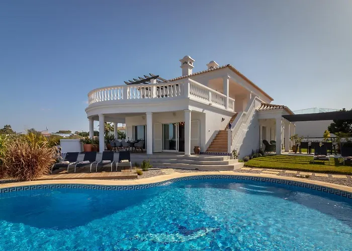 Ocean Blue Ocean Views Walk To Pool فيريغودو